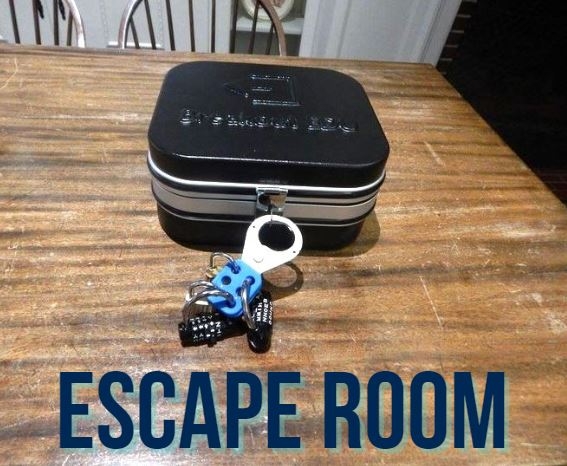 A locked case with keys and the text 'Escape Room'. 